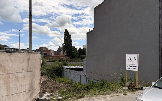 Bouwgrond van 135 m² met vergunning